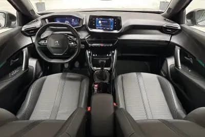 Vendo Peugeot 2008 2023 - 16950 EUR, 58860 km - AUTO.MOTO.pt