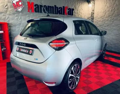 Sell Renault Zoe 2021 - 21990 EUR, 60654 km - AUTO.MOTO.pt