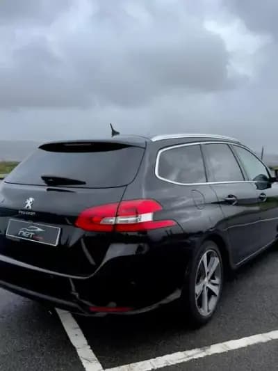 Vendo Peugeot 308 SW 2014 - 12950 EUR, 185000 km - AUTO.MOTO.pt