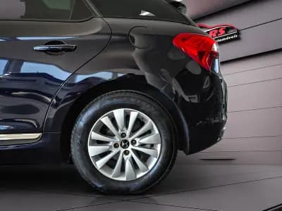 Vendo DS DS5 2015 - 14950 EUR, 117000 km - AUTO.MOTO.pt