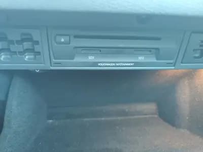 Vendo Volkswagen Golf 2012 - 18480 EUR, 207000 km - AUTO.MOTO.pt