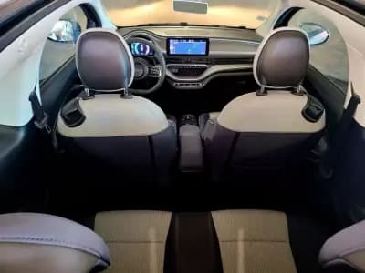 Sell Fiat 500e C 2022 - 28990 EUR, 7468 km - AUTO.MOTO.pt