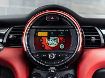 Sell MINI 2019 - 17990 EUR, 53900 km - AUTO.MOTO.pt