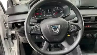 Sell Dacia Jogger 2023 - 15999 EUR, 110000 km - AUTO.MOTO.pt