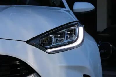 Sell Toyota Yaris 2021 - 19400 EUR, 90004 km - AUTO.MOTO.pt