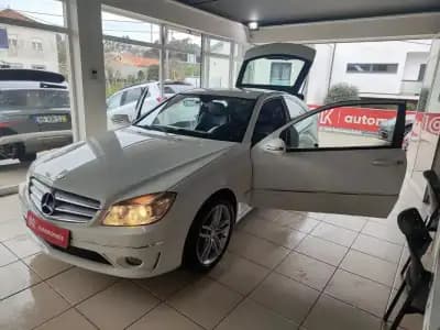 Vendo Mercedes-Benz CLC 180 2010 - 9500 EUR, 269000 km - AUTO.MOTO.pt