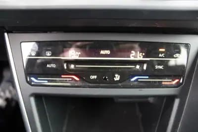 Sell Volkswagen Taigo 2022 - 20400 EUR, 43258 km - AUTO.MOTO.pt