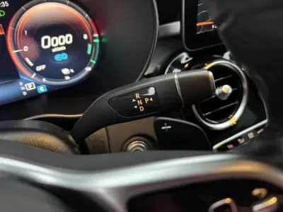 Vendo Mercedes-Benz GLC 300 2021 - 46900 EUR, 129900 km - AUTO.MOTO.pt