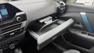 Sell Citroën e-C4 2022 - 21980 EUR, 44200 km - AUTO.MOTO.pt