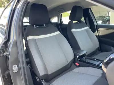 Vendo Citroën C4 2021 - 17890 EUR, 54386 km - AUTO.MOTO.pt