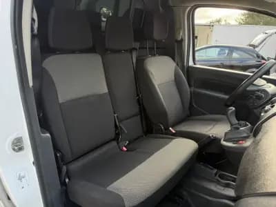 Vendo Renault Kangoo 2019 - 8456 EUR, 175000 km - AUTO.MOTO.pt