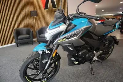 Sell CFMOTO 125NK 2026 - 3481 EUR, 1 km - AUTO.MOTO.pt
