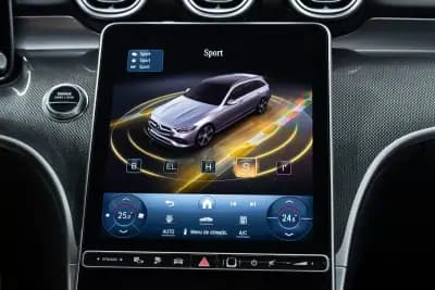 Vendo Mercedes-Benz C 300 2022 - 42950 EUR, 63000 km - AUTO.MOTO.pt