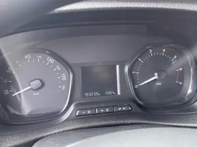 Sell Peugeot Expert 2021 - 23900 EUR, 193239 km - AUTO.MOTO.pt