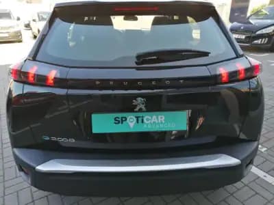 Vendo Peugeot e-2008 2021 - 27500 EUR, 28550 km - AUTO.MOTO.pt