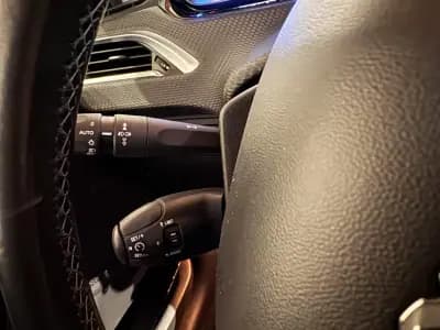 Sell Peugeot 2008 2015 - 10750 EUR, 70045 km - AUTO.MOTO.pt