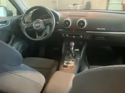 Vendo Audi A3 Sportback 2019 - 18500 EUR, 184500 km - AUTO.MOTO.pt