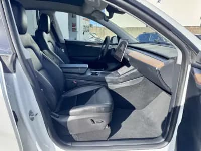 Vendo Tesla Model Y 2022 - 39990 EUR, 59000 km - AUTO.MOTO.pt