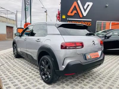 Sell Citroën C4 Cactus 2020 - 12950 EUR, 83540 km - AUTO.MOTO.pt