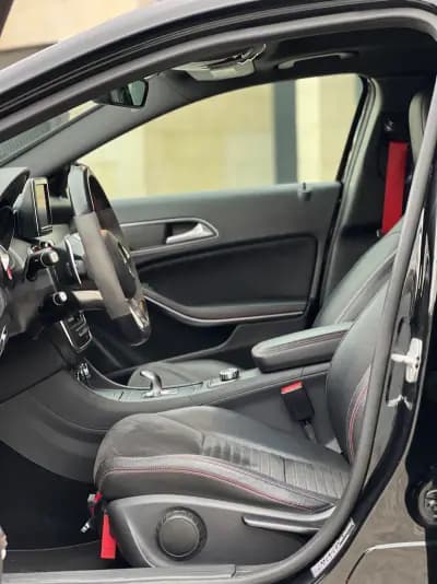 Sell Mercedes-Benz GLA 45 AMG 2015 - 34900 EUR, 125000 km - AUTO.MOTO.pt