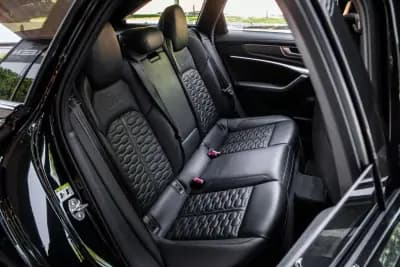 Vendo Audi RS6 Avant 2021 - 114000 EUR, 74634 km - AUTO.MOTO.pt