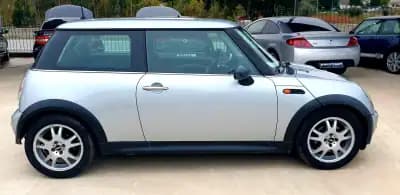 Vendo MINI One 2004 - 7990 EUR, 179700 km - AUTO.MOTO.pt