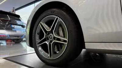 Sell Mercedes-Benz E 300 2023 - 46990 EUR, 63661 km - AUTO.MOTO.pt