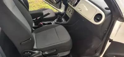 Vendo Volkswagen New Beetle 2015 - 14950 EUR, 156200 km - AUTO.MOTO.pt