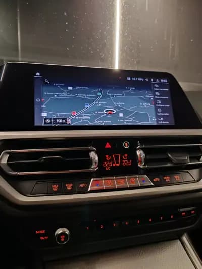 Vendo BMW 330e 2021 - 28750 EUR, 122142 km - AUTO.MOTO.pt