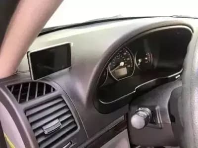 Vendo Hyundai Santa Fe 2012 - 11999 EUR, 70000 km - AUTO.MOTO.pt