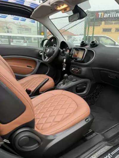 Vendo Smart Fortwo Cabrio 2016 - 12780 EUR, 113000 km - AUTO.MOTO.pt