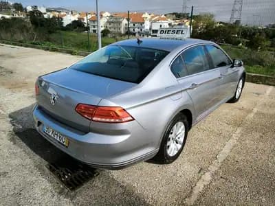 Vendo Volkswagen Passat 2019 - 18950 EUR, 155079 km - AUTO.MOTO.pt