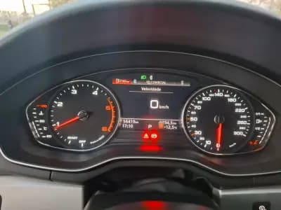 Vendo Audi A4 Avant 2023 - 35900 EUR, 56500 km - AUTO.MOTO.pt