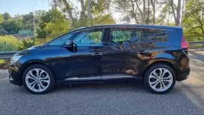 Sell Renault Grand Scénic 2020 - 19900 EUR, 150682 km - AUTO.MOTO.pt