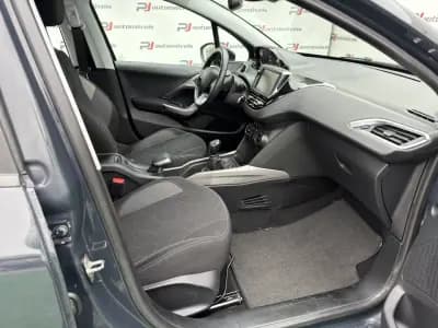 Sell Peugeot 2008 2018 - 10990 EUR, 202318 km - AUTO.MOTO.pt