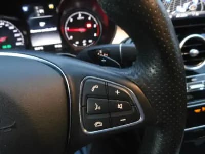 Vendo Mercedes-Benz C 180 2017 - 24900 EUR, 141265 km - AUTO.MOTO.pt