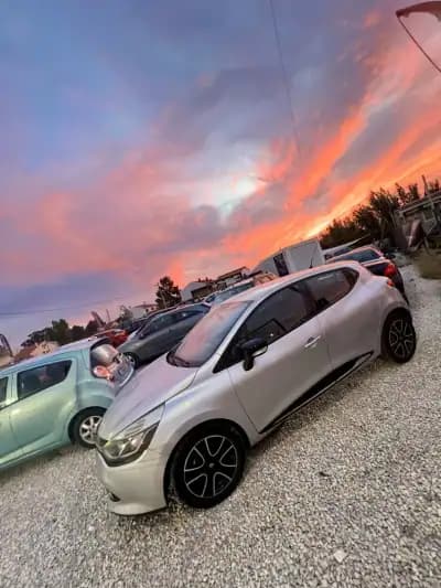 Sell Renault Clio 2015 - 7999 EUR, 264000 km - AUTO.MOTO.pt