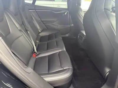 Vendo Tesla Model S 2019 - 27990 EUR, 181940 km - AUTO.MOTO.pt