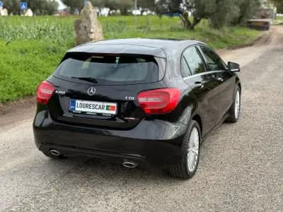 Vendo Mercedes-Benz A 180 2015 - 14950 EUR, 180700 km - AUTO.MOTO.pt