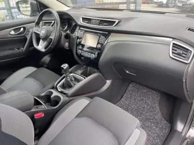 Vendo Nissan Qashqai 2018 - 19300 EUR, 148000 km - AUTO.MOTO.pt