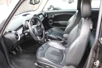 Vendo MINI 2011 - 9900 EUR, 186600 km - AUTO.MOTO.pt