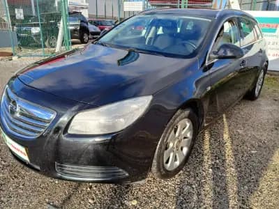 Sell Opel Insignia Sports Tourer 2011 - 7150 EUR, 176528 km - AUTO.MOTO.pt
