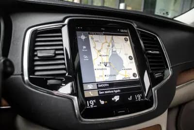 Sell Volvo XC 90 2016 - 24990 EUR, 206775 km - AUTO.MOTO.pt