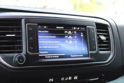 Vendo Toyota Proace Verso 2022 - 22400 EUR, 240926 km - AUTO.MOTO.pt