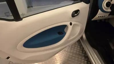 Vendo Smart Fortwo Cabrio 2014 - 8900 EUR, 145888 km - AUTO.MOTO.pt