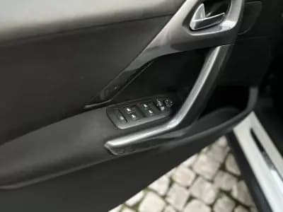 Sell Peugeot 2008 2016 - 9990 EUR, 49000 km - AUTO.MOTO.pt