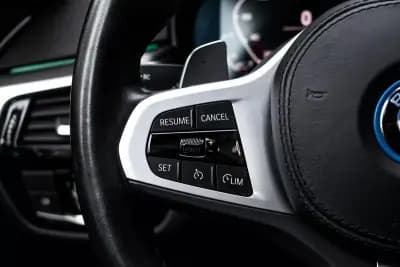 Vendo BMW 530e 2022 - 42390 EUR, 52311 km - AUTO.MOTO.pt