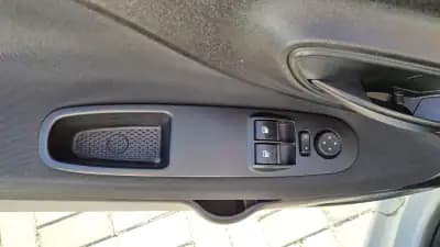 Vendo Fiat Punto 2015 - 5900 EUR, 278912 km - AUTO.MOTO.pt