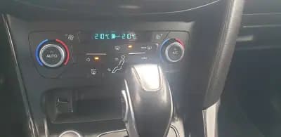 Sell Ford Focus SW 2015 - 10750 EUR, 181000 km - AUTO.MOTO.pt