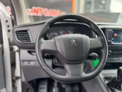 Vendo Peugeot Expert 2019 - 13900 EUR, 148050 km - AUTO.MOTO.pt